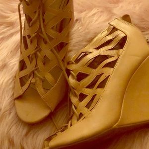 Tan Wedges